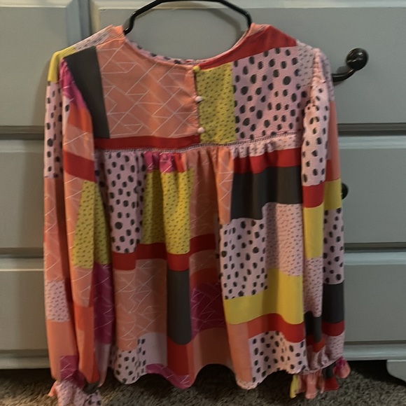 Multi pattern Blouse - Picture 3 of 3